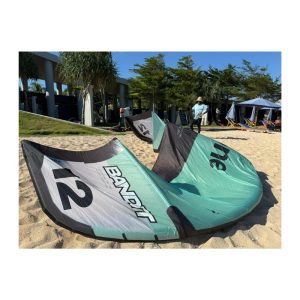 Kite surfing F1 bandid size 12